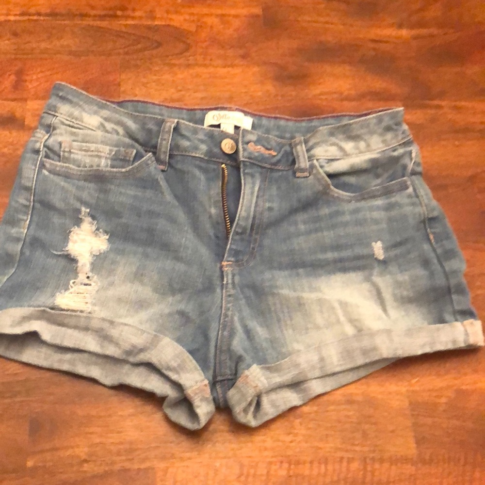 EUC jean shorts size Large mid high waist
